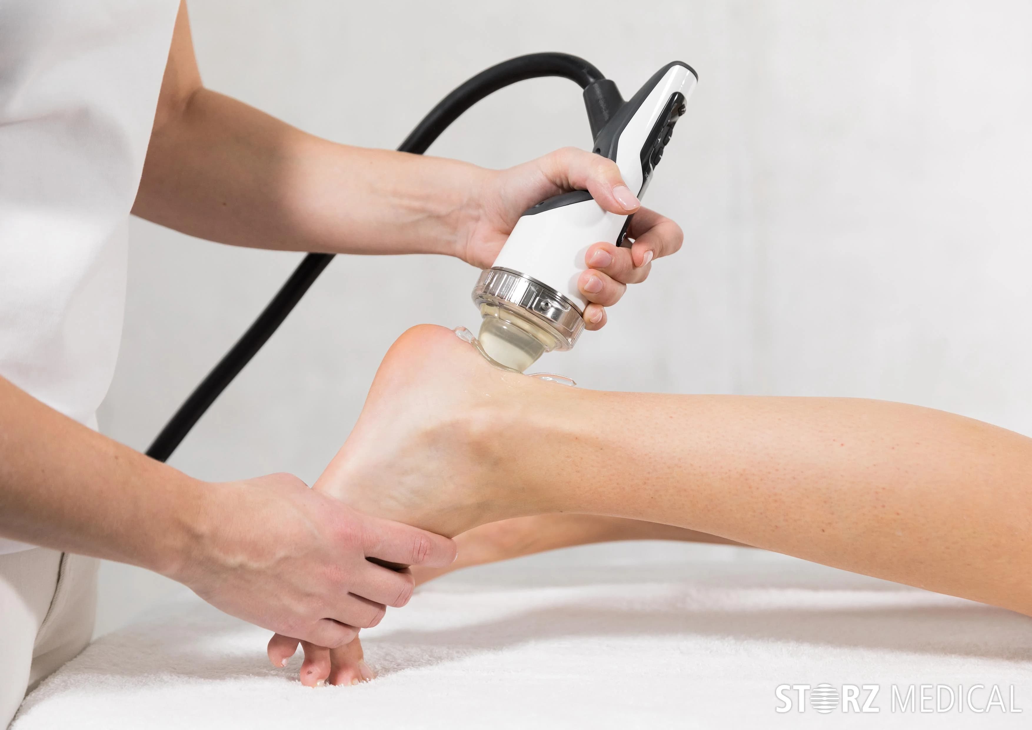 Aplicador de ondas de choque focales STORZ Medical en Physical Care